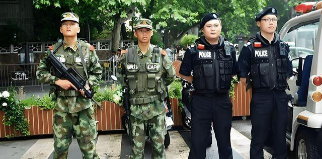 郝文武感观军情第十五集：什么是公安特警？什么是武警特警？