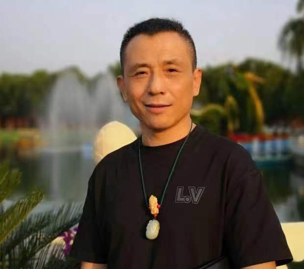 王斌